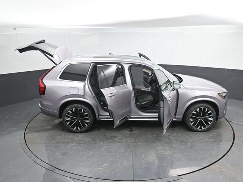 New 2026 Volvo XC90 B5 Plus w/ Protection Package AWD/4WD image 46