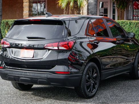 Used 2024 Chevrolet Equinox LS w/ LS Convenience Package image 9