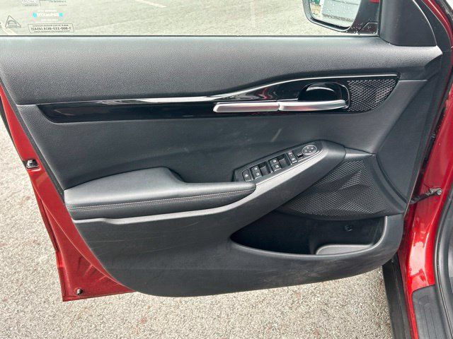 Used 2025 Kia Seltos S AWD/4WD image 21