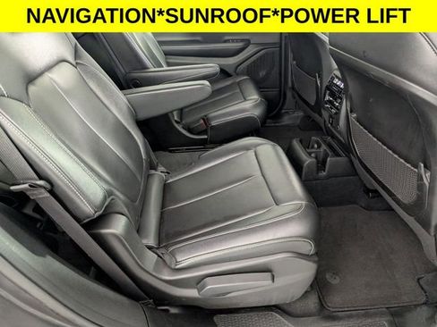 Used 2024 Jeep Grand Cherokee L Limited w/ Luxury Tech Group II image 32