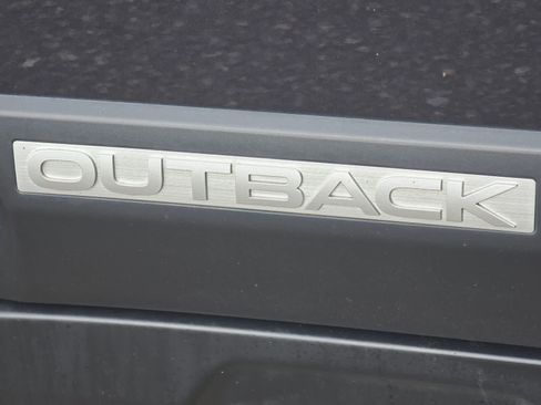 Used 2012 Subaru Outback 2.5i Limited AWD/4WD image 6