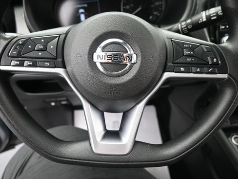 Used 2021 Nissan Kicks SV FWD image 16