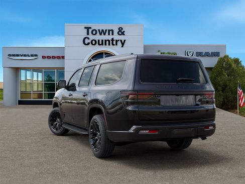 New 2025 Jeep Wagoneer L Series II w/ Convenience Group I image 3