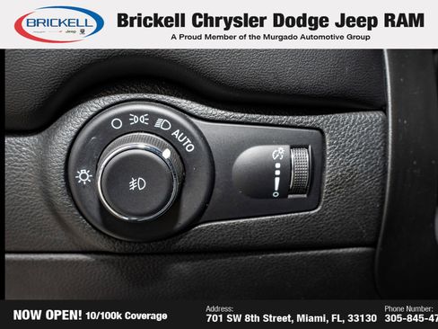 Used 2022 Dodge Durango SXT image 30