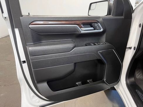 Used 2025 GMC Sierra 1500 SLT AWD/4WD image 25