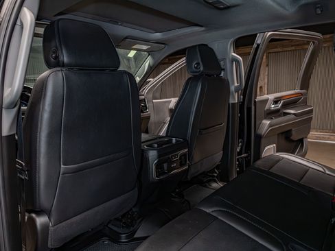 Used 2024 GMC Sierra 3500 Denali w/ Denali Reserve Package image 26