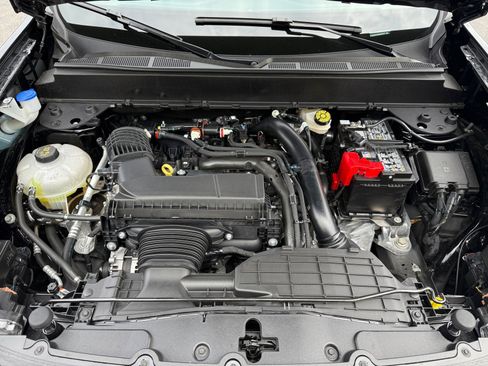 Certified 2025 Ford Maverick Lobo AWD/4WD image 20