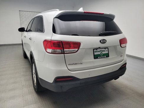 Used 2017 Kia Sorento FWD w/ LX Convenience Package image 6