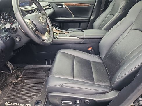 Used 2022 Lexus RX 350L Premium w/ Premium Package image 31