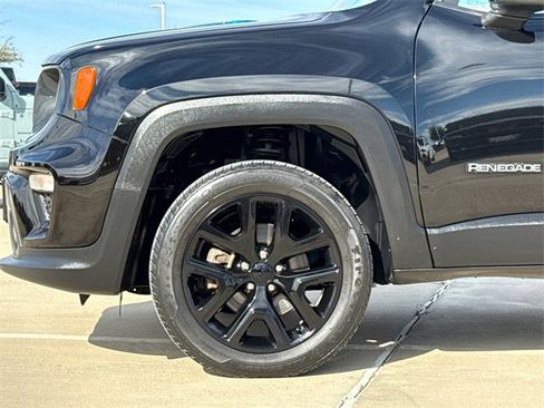 Used 2019 Jeep Renegade Altitude w/ Quick Order Package 2XM image 5