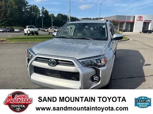 Used 2024 Toyota 4Runner SR5 RWD image 6