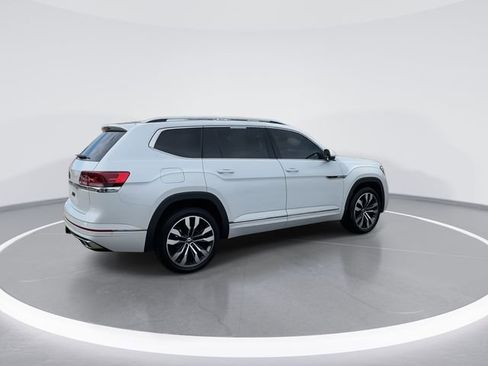 Certified 2023 Volkswagen Atlas SEL Premium image 8