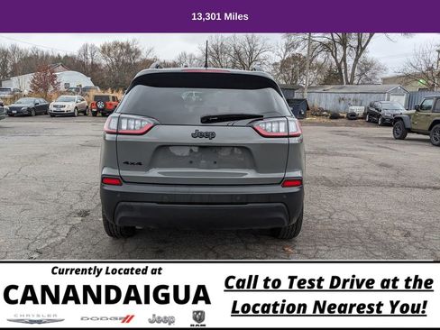 Used 2023 Jeep Cherokee Altitude Lux image 11