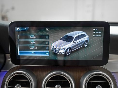 Certified 2022 Mercedes-Benz GLC 300 image 21