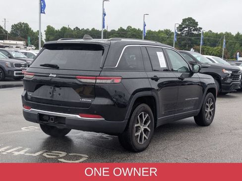 Used 2023 Jeep Grand Cherokee Limited AWD/4WD image 3
