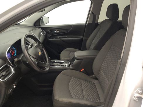 Used 2020 Chevrolet Equinox LT w/ Driver Convenience Package FWD image 17