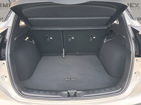 Used 2024 Nissan Kicks SR w/ SR Premium Package image 25