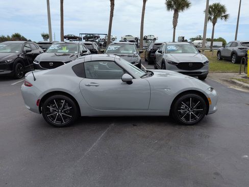 New 2026 MAZDA MX-5 Miata RF Grand Touring RWD image 3