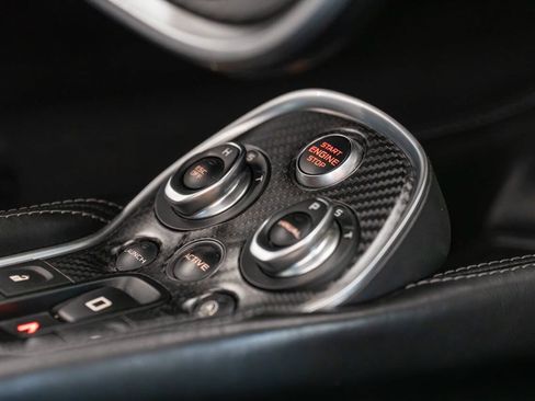 Used 2017 McLaren 570S RWD image 50