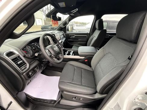 New 2026 RAM 1500 4x4 Crew Cab image 14