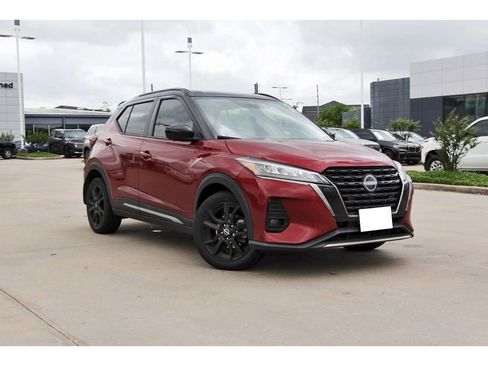 Used 2023 Nissan Kicks SR w/ SR Premium Package image 1