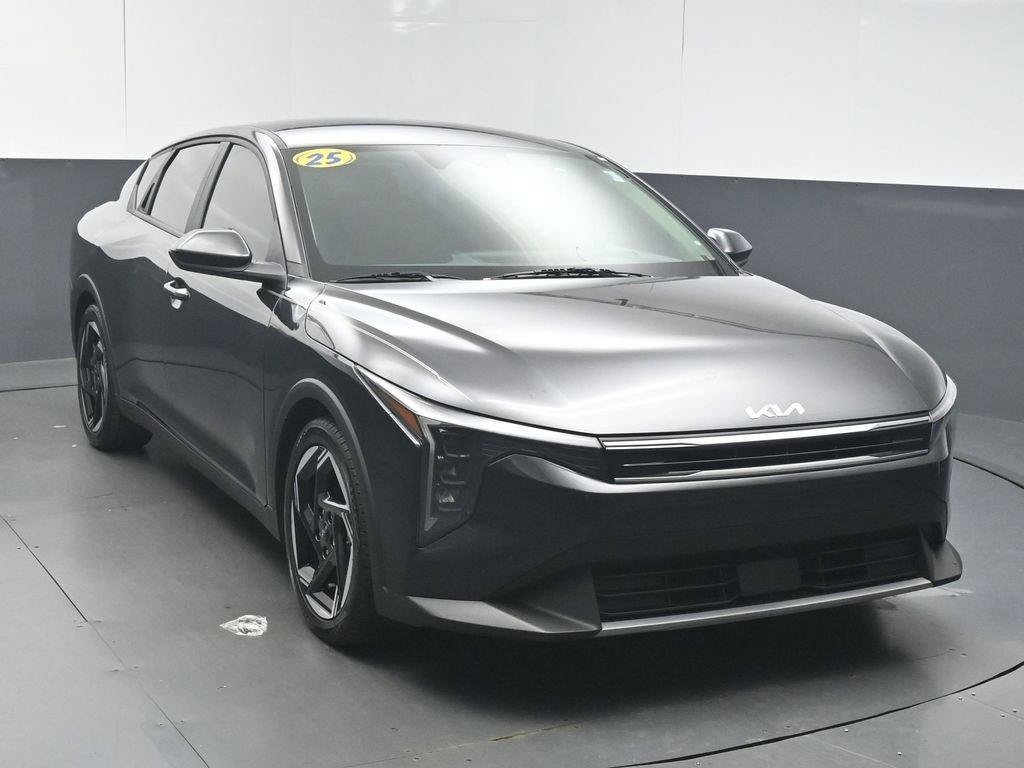 Used 2025 Kia K4 GT-Line Turbo FWD image 2