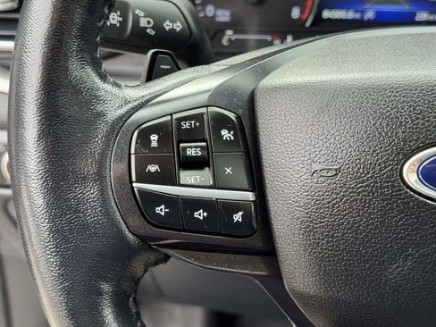 Used 2020 Ford Explorer XLT w/ Equipment Group 202A image 10