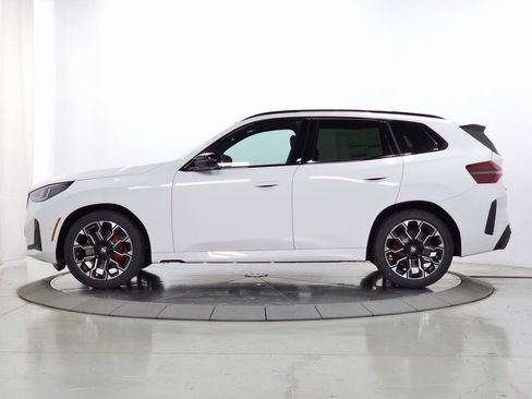 Used 2025 BMW X3 M50 w/ Premium Package image 4