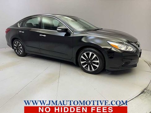 Used 2018 Nissan Altima 2.5 SV w/ 2.5 SV Technology Package FWD image 7