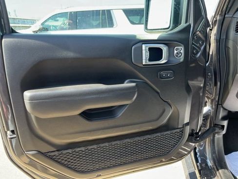Used 2024 Jeep Wrangler Unlimited Sport AWD/4WD image 10