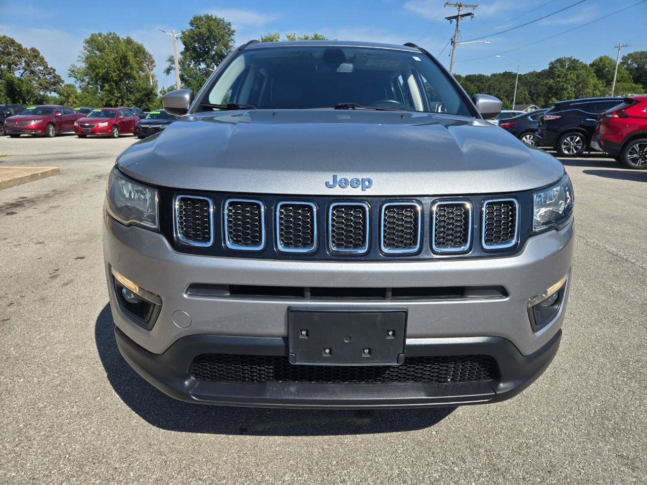 Used 2019 Jeep Compass Latitude AWD/4WD image 2
