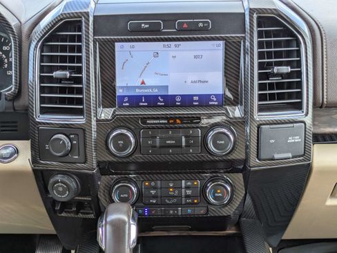 Used 2025 Ford Expedition Platinum AWD/4WD image 21