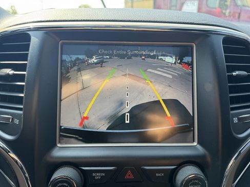 Used 2017 Jeep Grand Cherokee Limited image 34