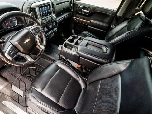Used 2019 Chevrolet Silverado 1500 LT w/ Texas Edition image 4