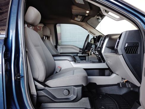 Used 2018 Ford F150 XLT w/ Equipment Group 301A Mid AWD/4WD image 13