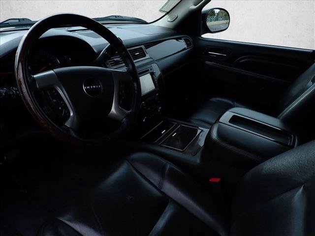Used 2013 GMC Yukon XL Denali AWD/4WD image 13