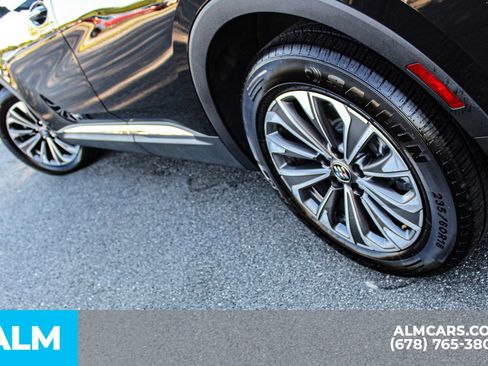 Used 2024 Buick Envision Preferred AWD/4WD image 14