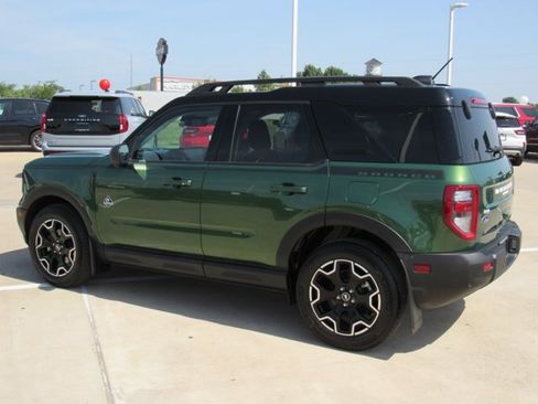 Certified 2025 Ford Bronco Sport Outer Banks w/ Outer Banks Tech Package+ AWD/4WD image 5