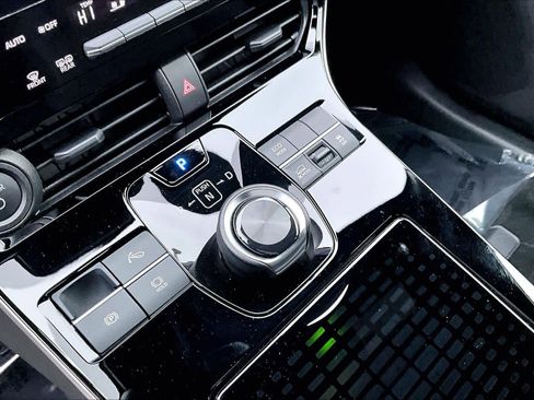 Used 2024 Toyota bZ4X XLE image 16