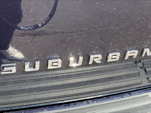 Used 2008 Chevrolet Suburban LT w/ LT Preferred Equipment Group AWD/4WD image 22