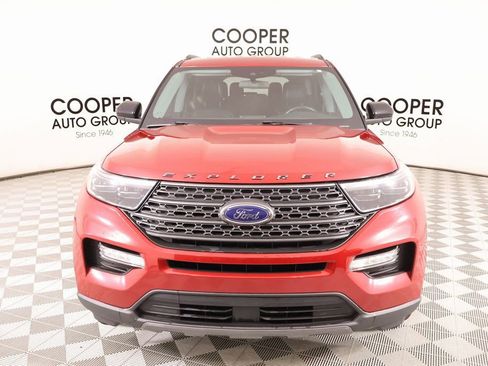 Used 2022 Ford Explorer XLT w/ Equipment Group 202A image 10