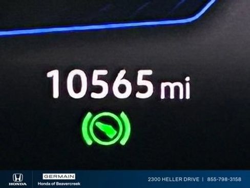 Used 2025 Volkswagen Jetta SE w/ Sunroof Package FWD image 21