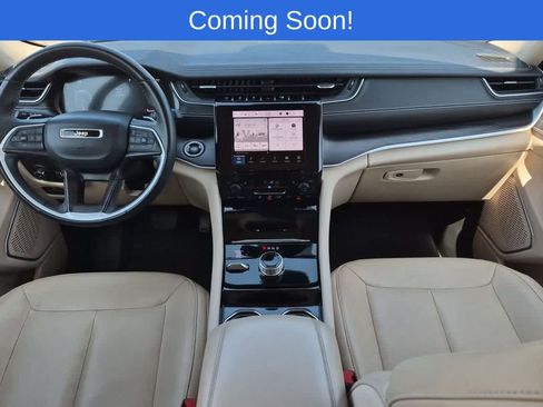 Used 2022 Jeep Grand Cherokee L Limited AWD/4WD image 15