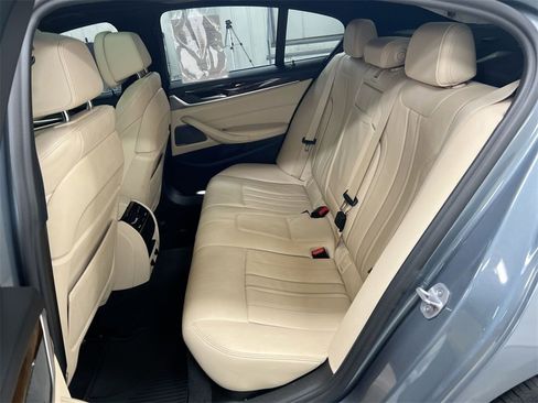 Used 2019 BMW 540i xDrive image 24