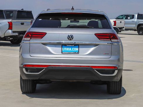 Used 2022 Volkswagen Atlas Cross Sport SE AWD/4WD image 11