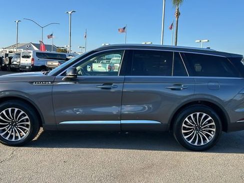 Used 2023 Lincoln Aviator Reserve w/ Equipment Group 201A image 7