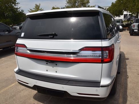 Used 2020 Lincoln Navigator Reserve w/ Equipment Group 208A Reserve AWD/4WD image 5