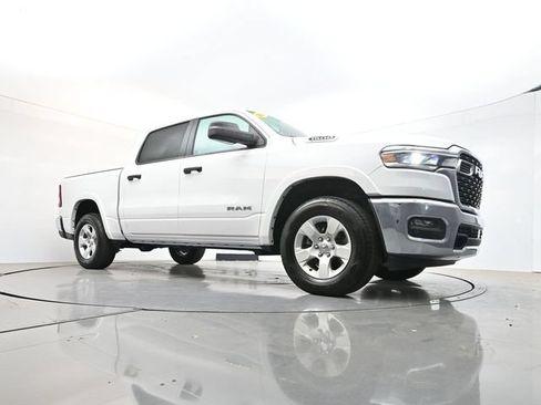 Used 2025 RAM 1500 Big Horn AWD/4WD image 25