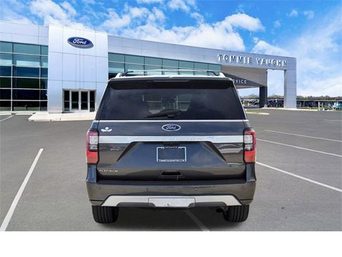 Used 2020 Ford Expedition Platinum image 3