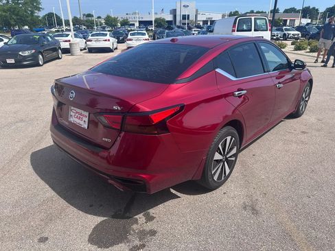 Used 2020 Nissan Altima 2.5 SV AWD/4WD image 5